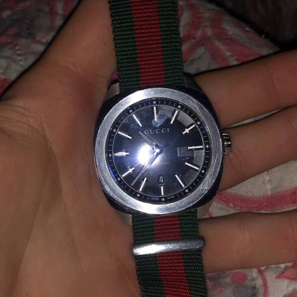 gg2570 gucci watch used - Picture 4 of 5